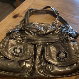 Cute purse was my mom’s favorite.